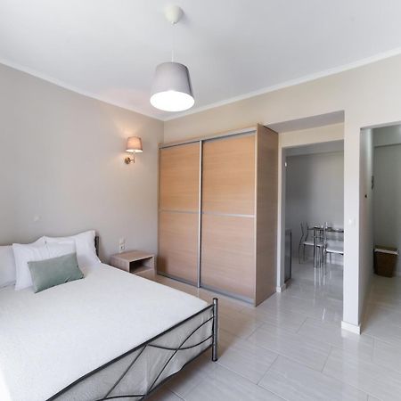 Apricus Apartments Apolpaina Eksteriør bilde